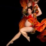 Onderwater zwangerschapsphotoshoot