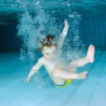 Baby-, Peuter- en Kleuter Portretfotografie Onderwaterfotoshoot