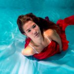 Dames Portret Onderwaterfotoshoot