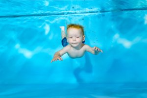 Baby-, Peuter- en Kleuter Portretfotografie Onderwater